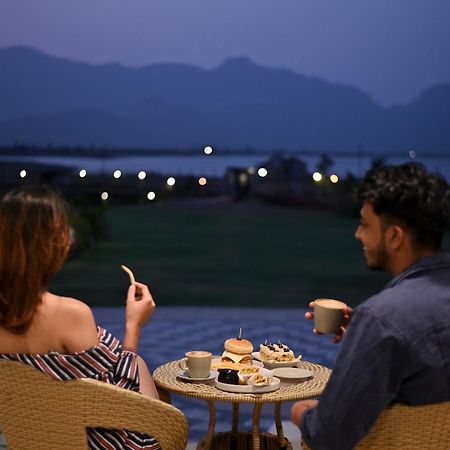 Saj By The Lake, Malshej Ghat Bagian luar foto