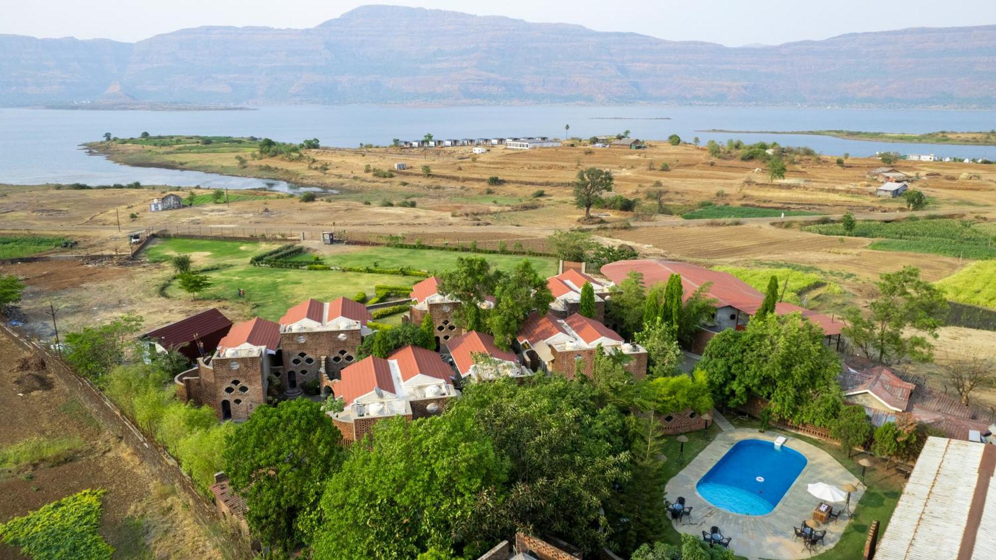 Saj By The Lake, Malshej Ghat Bagian luar foto